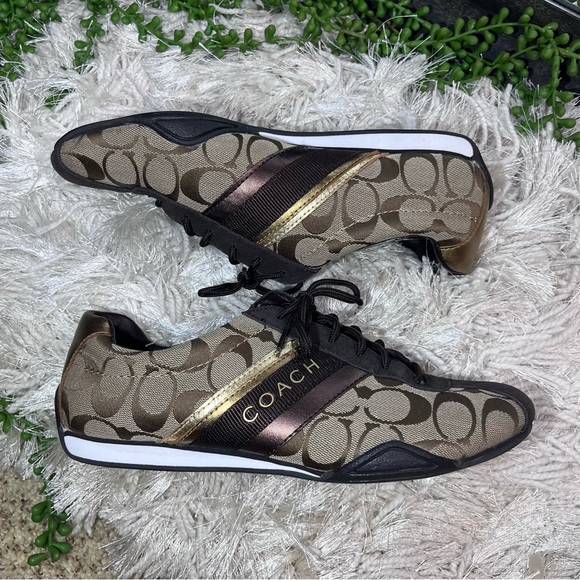 Coach Shoes - -NWOT Coach Logo Signature Sneakers Size 9M